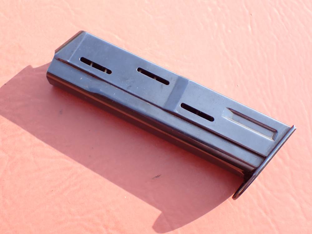 HECKLER & KOCH HK VP70 FACTORY 9MM ORIGINAL 18 ROUND MAGAZINE-img-0
