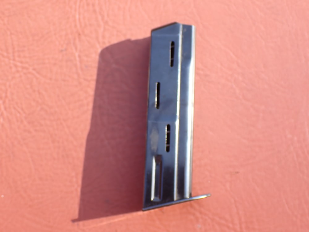 HECKLER & KOCH HK VP70 FACTORY 9MM ORIGINAL 18 ROUND MAGAZINE-img-4