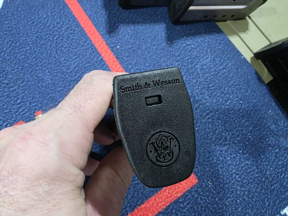 S&W SD40 14 Round Magazine  *EXLNT* -img-3