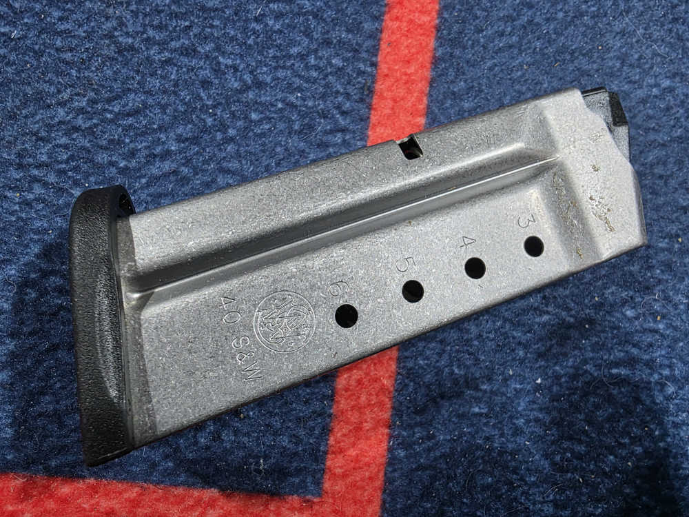 S&W M&P Shield Factory 6 rd .40 S&W Magazine *EXLNT* -img-0