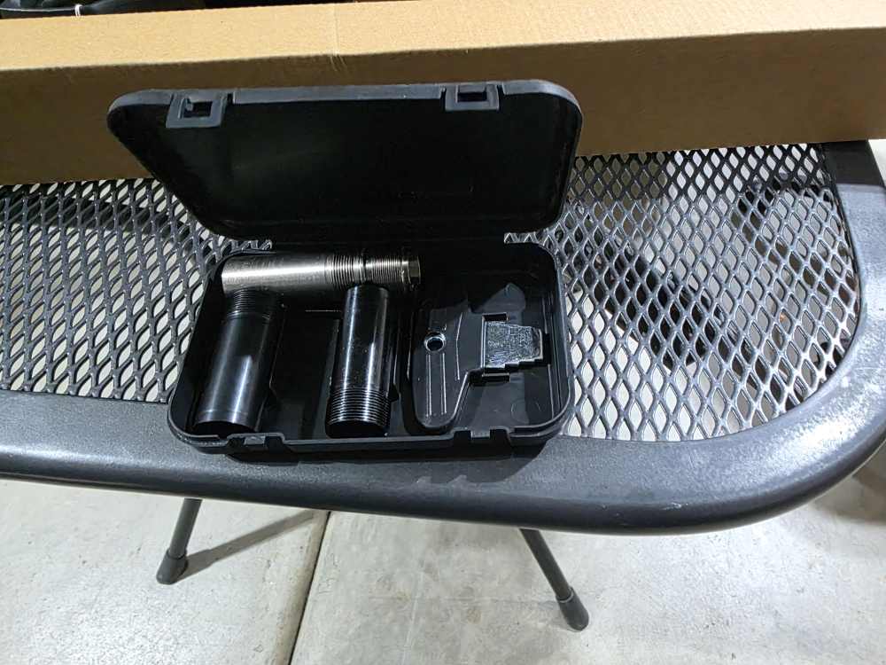 SDS Imports SLB X2 Deluxe 12 GA Pump Walnut W/ Chokes and Tool  *NEW*-img-3