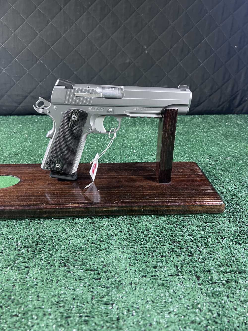 SIG SAUER 1911 45ACP STAINLESS 5" 1911R-45-SSS-CA-img-4