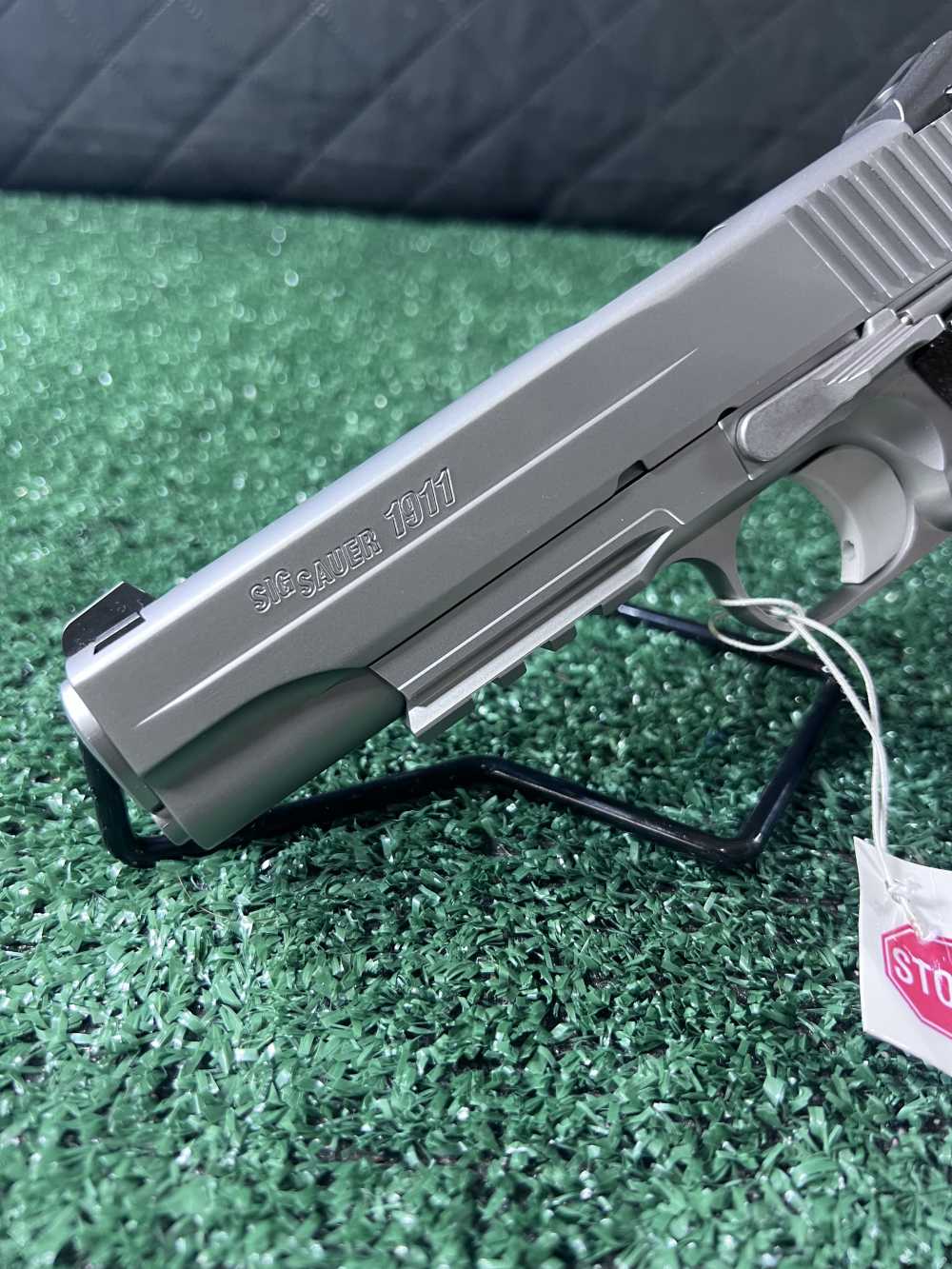 SIG SAUER 1911 45ACP STAINLESS 5" 1911R-45-SSS-CA-img-17