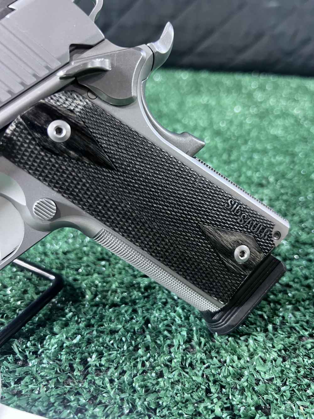 SIG SAUER 1911 45ACP STAINLESS 5" 1911R-45-SSS-CA-img-15