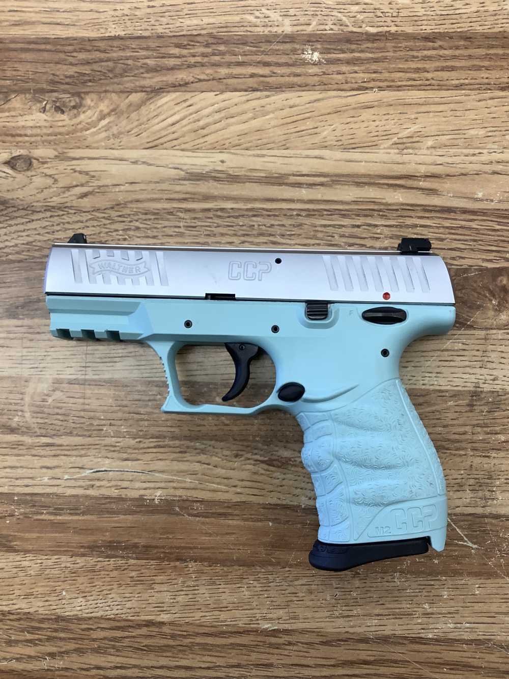 Walther CCP 9mm baby blue 235993-img-1
