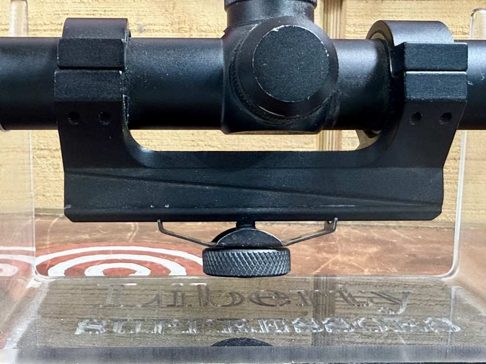 Simmons 3-9x40 Scope in AR Carry Handle Mount-img-4