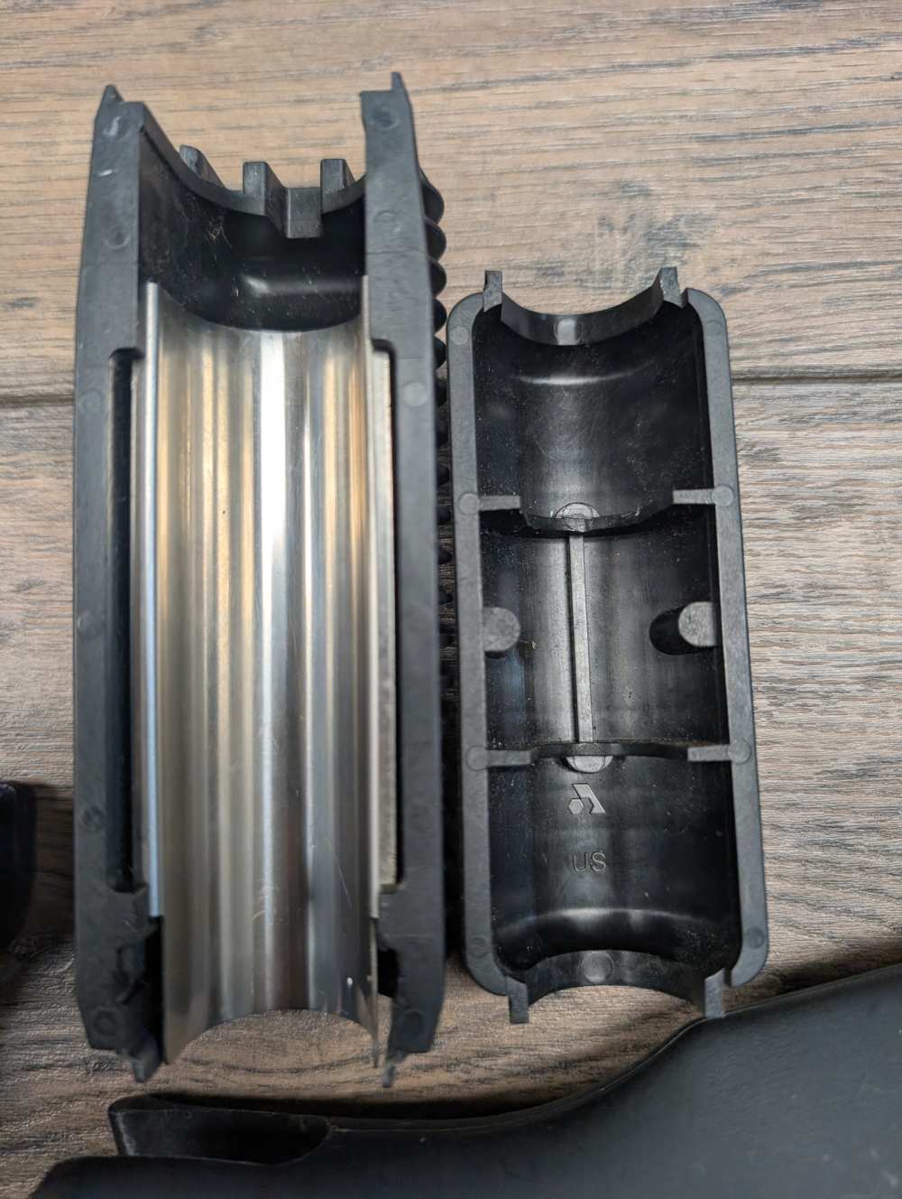 AK -47 Arsenal US Ribbed Handguard Set, Buttstock, Pistol Grip -img-4