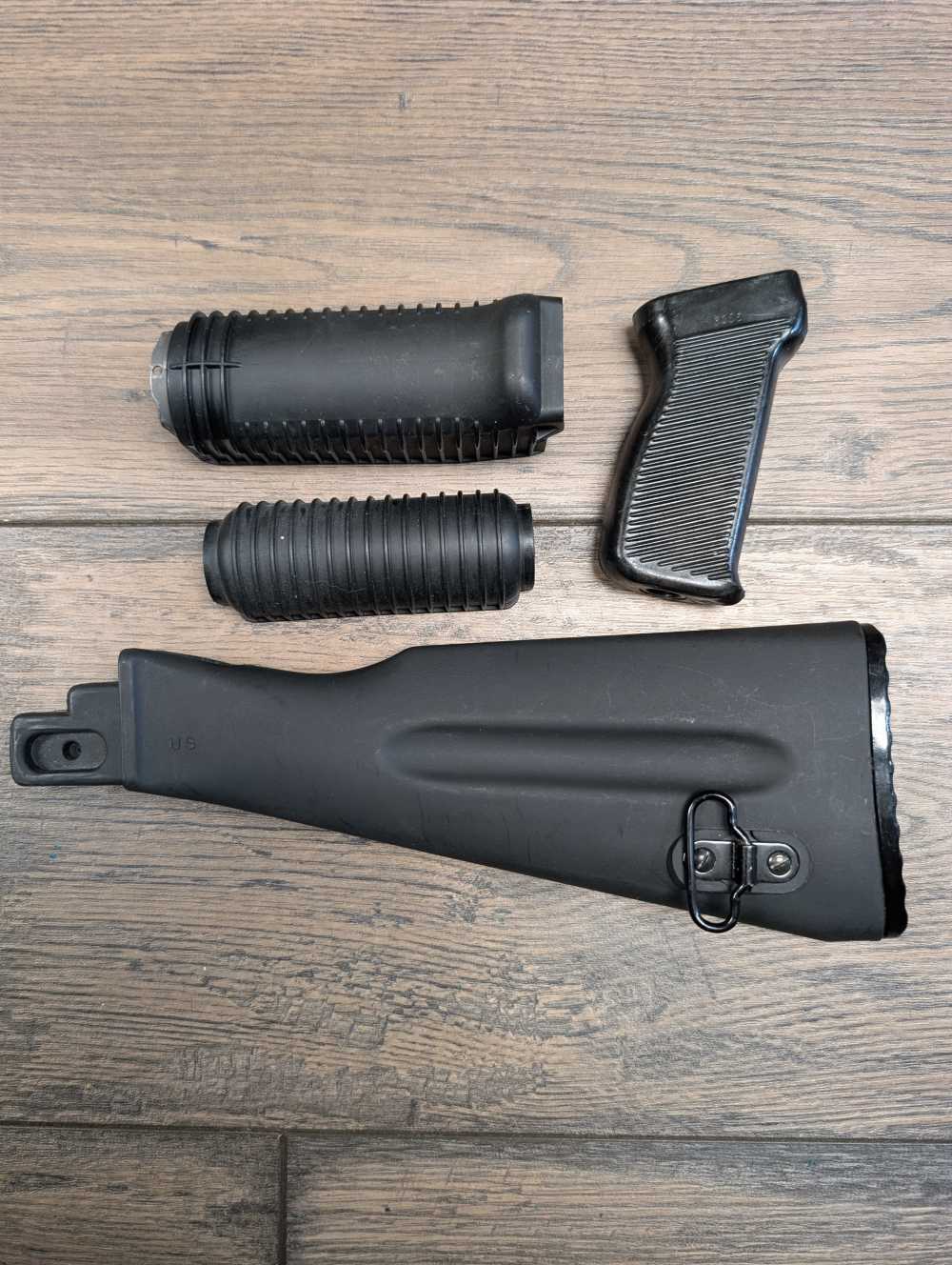 AK -47 Arsenal US Ribbed Handguard Set, Buttstock, Pistol Grip -img-0