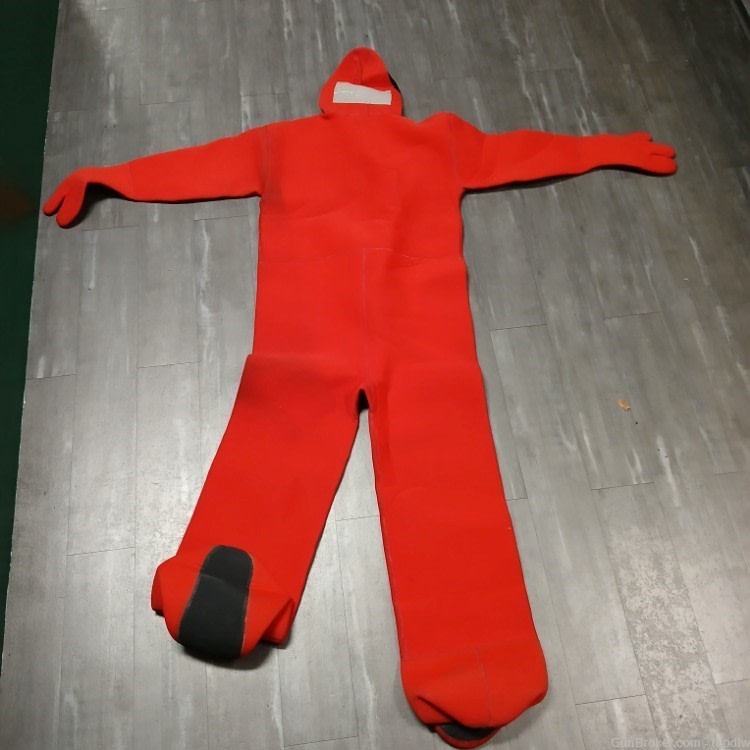 SURVIVAL SUIT ADULT SIZE WITH ORANGE BAG-img-1