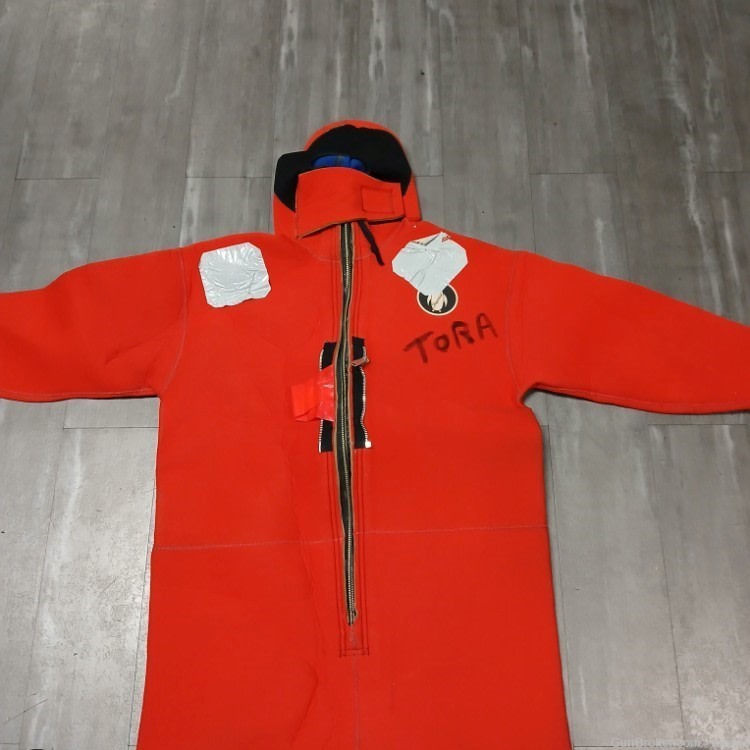 SURVIVAL SUIT ADULT SIZE WITH ORANGE BAG-img-2
