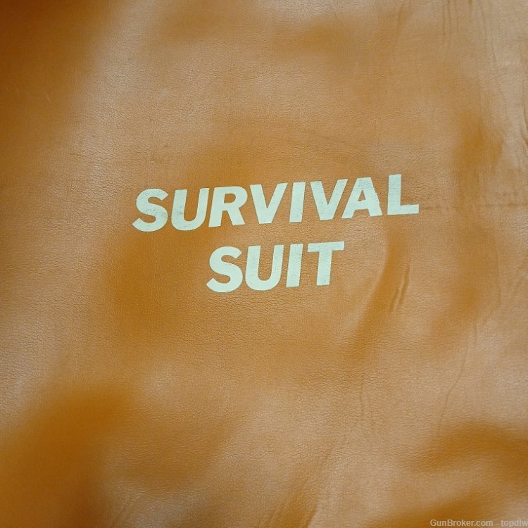 SURVIVAL SUIT ADULT SIZE WITH ORANGE BAG-img-9