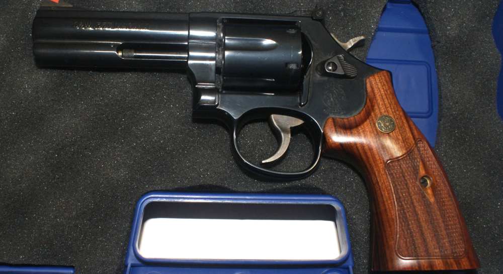 Smith & Wesson Model 586 Classic – 4" .357 Magnum  Remaking the Legends-img-0