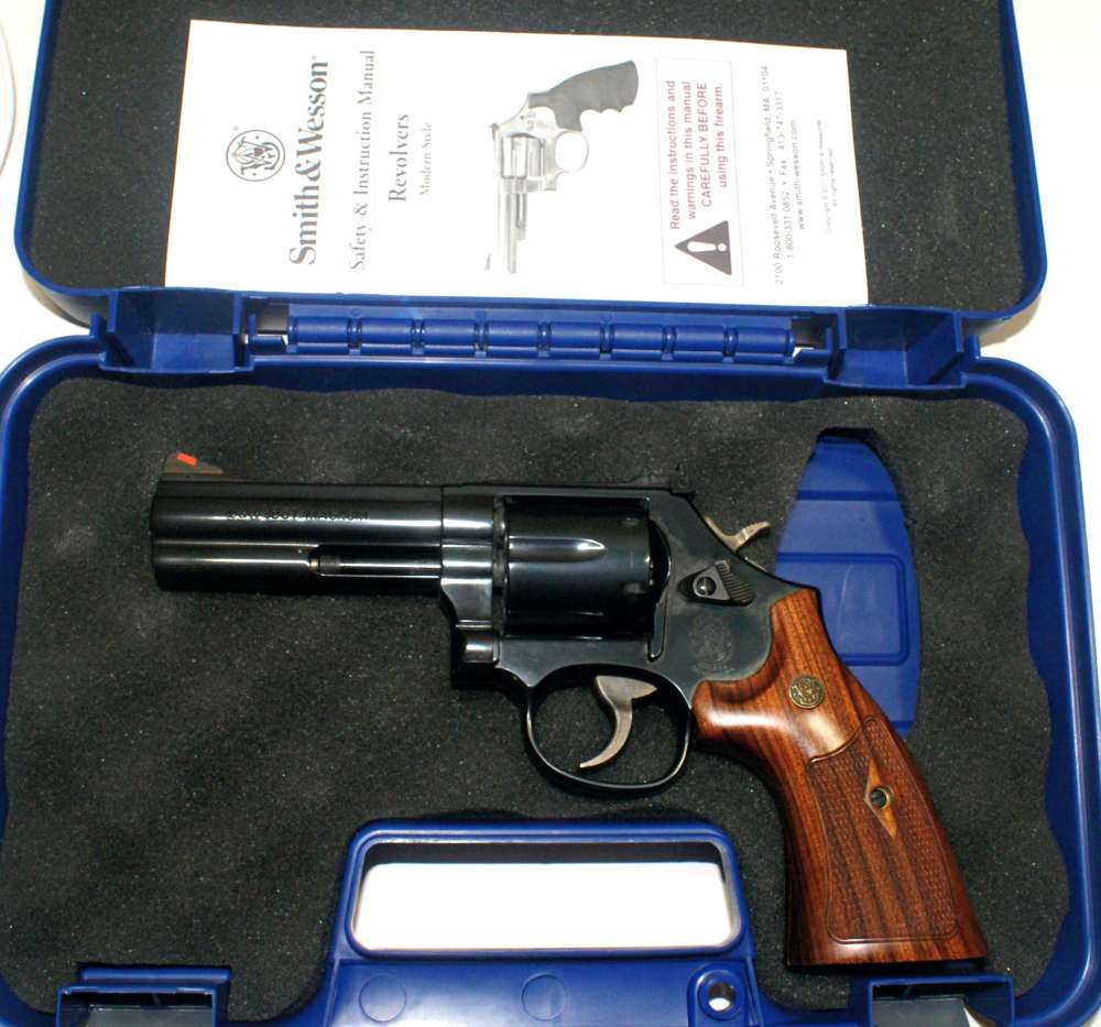 Smith & Wesson Model 586 Classic – 4" .357 Magnum  Remaking the Legends-img-2