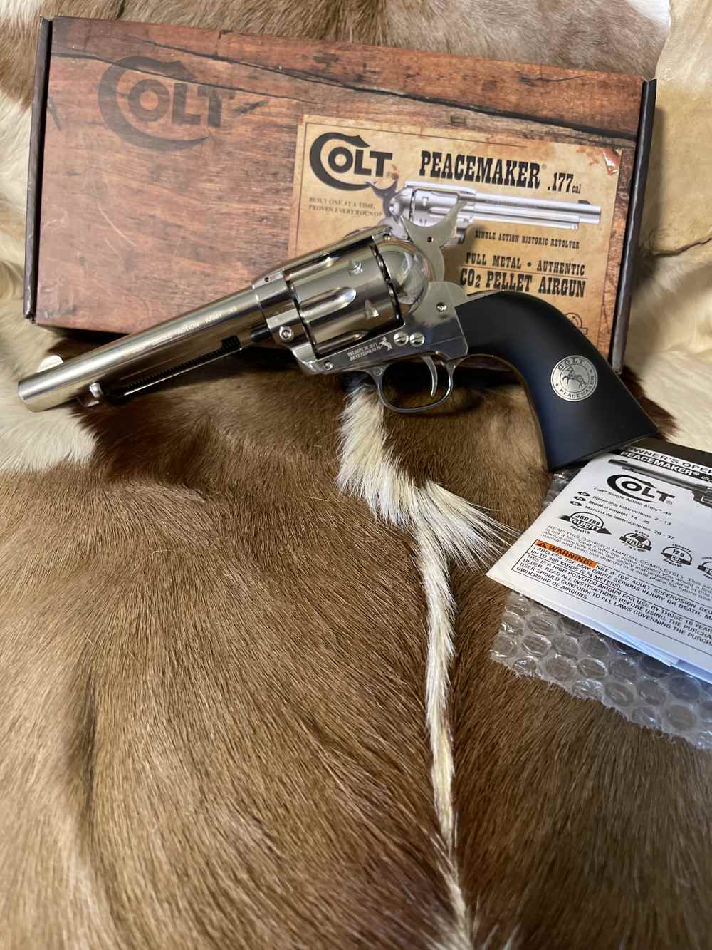 Air Pistol Umarex Collectable Colt Peacemaker SAA 45-img-0
