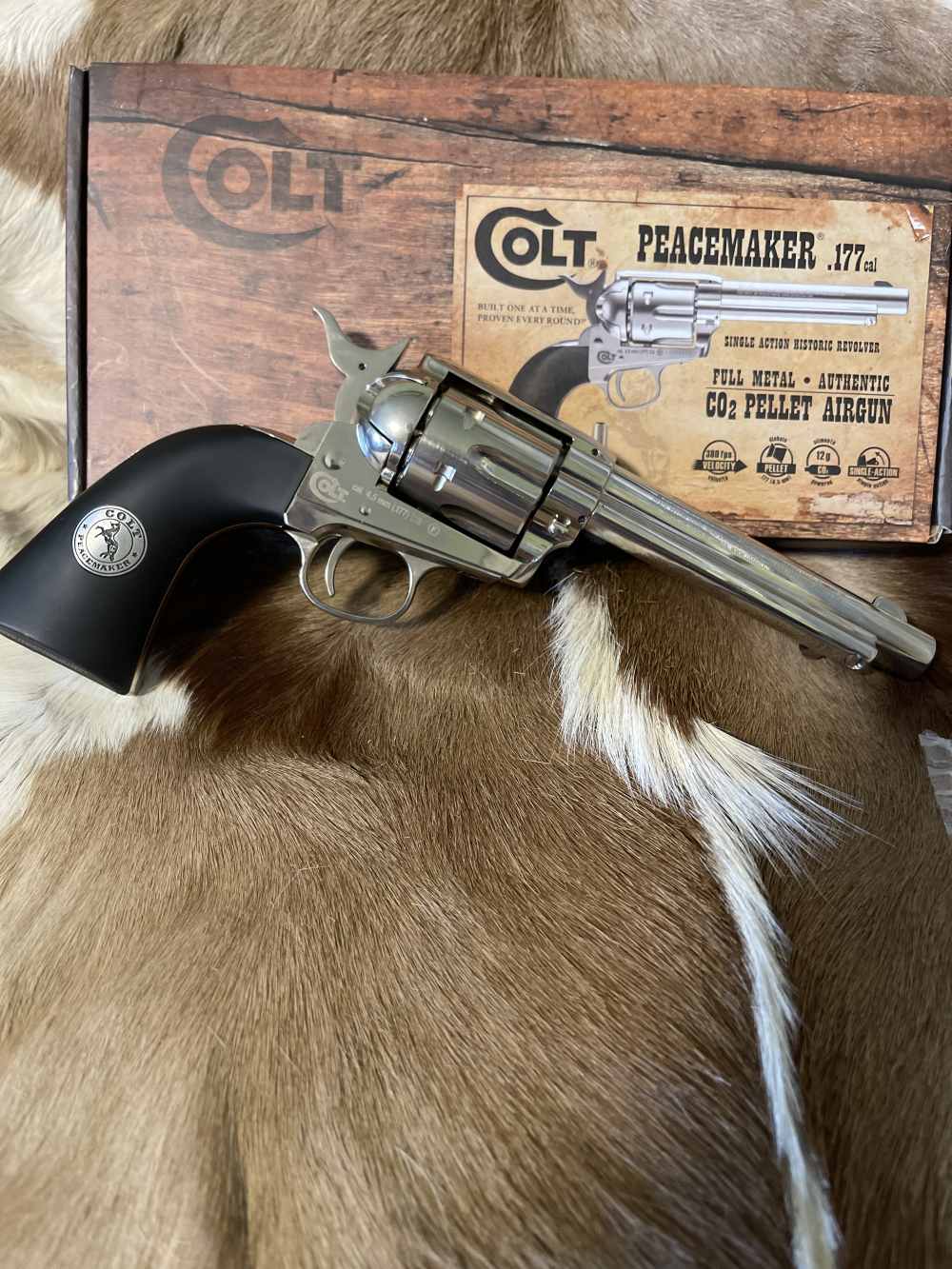 Air Pistol Umarex Collectable Colt Peacemaker SAA 45-img-4