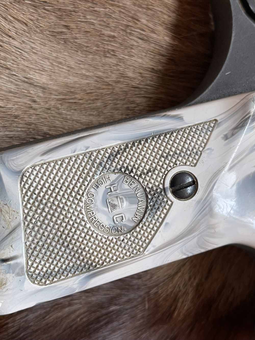 Air Pistol Benjamin 422 22 cal  -img-5
