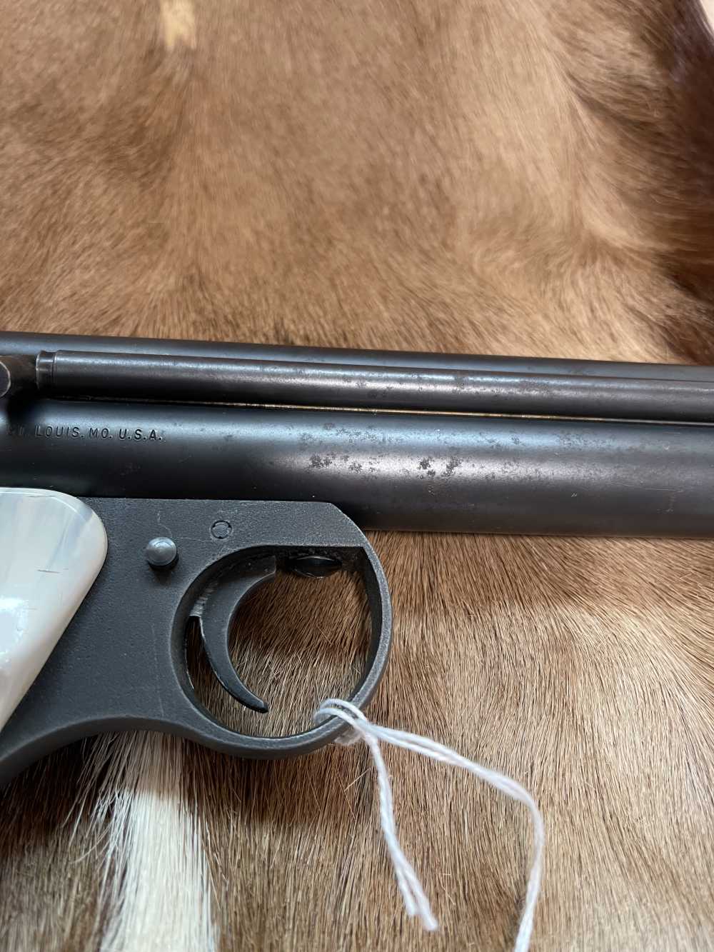 Air Pistol Benjamin 422 22 cal  -img-2