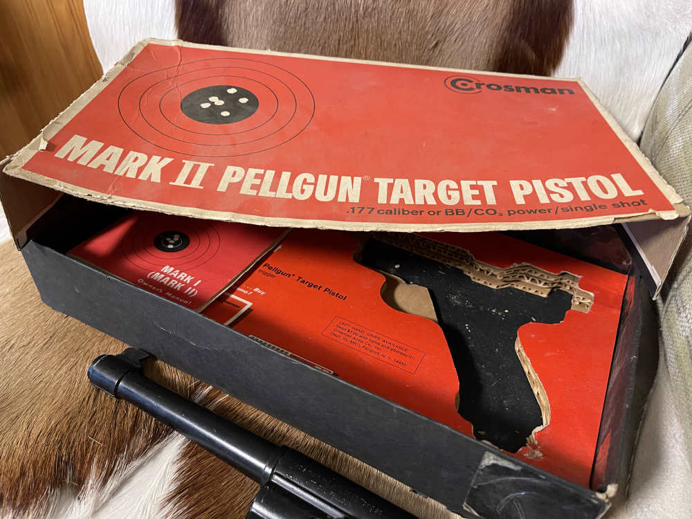Air Pistol Crosman Mark II Pellgun Target in box-img-3