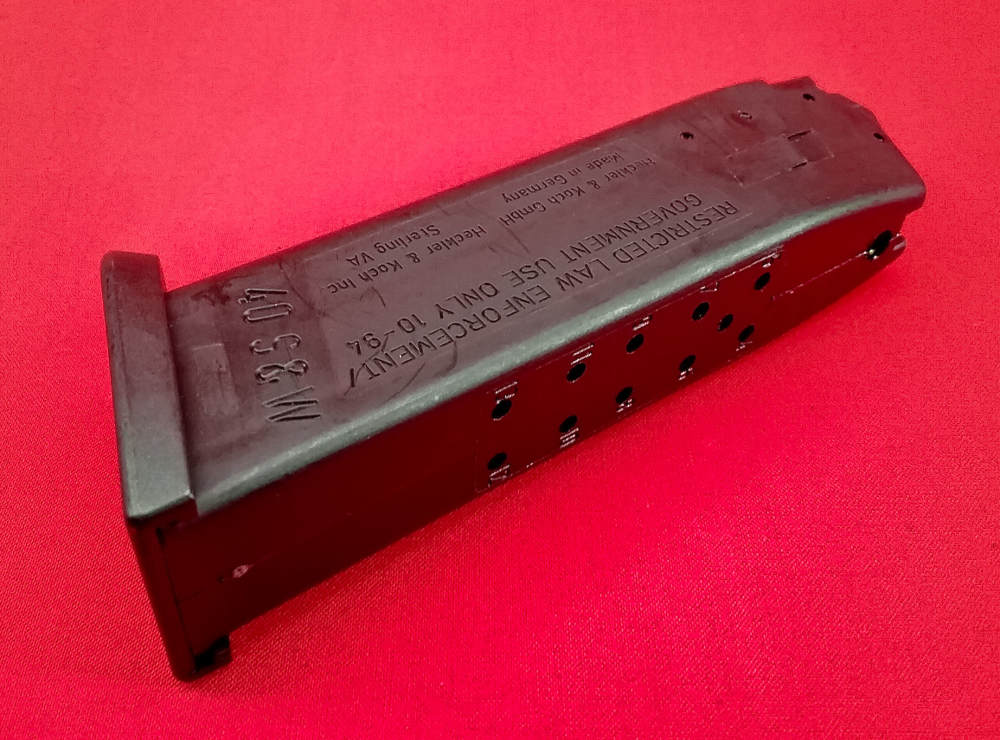 HK Heckler & Koch USP 40 S&W Full Size MAGAZINE 13rd BAN ERA LEO 10-94 RARE-img-23