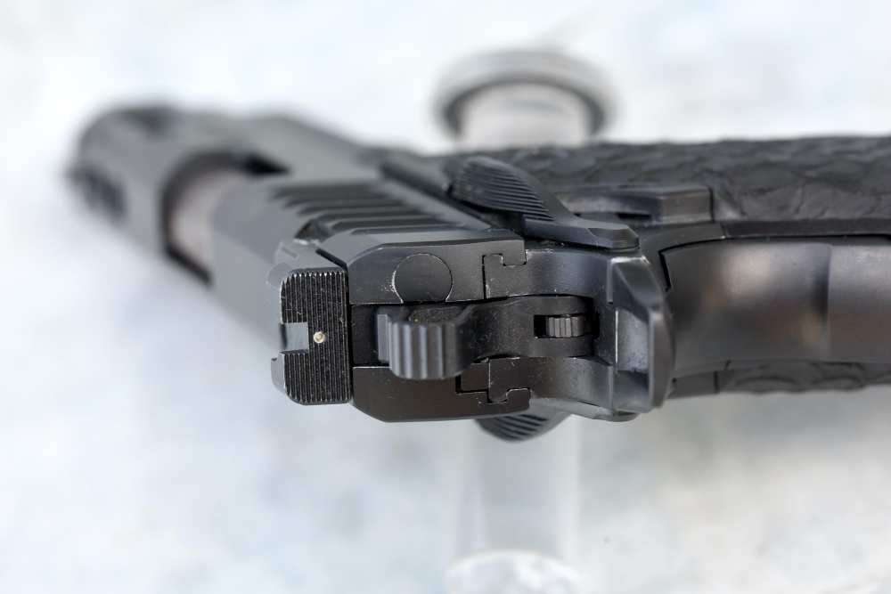 RARE STI 2011 DVC Carry 9mm-img-11