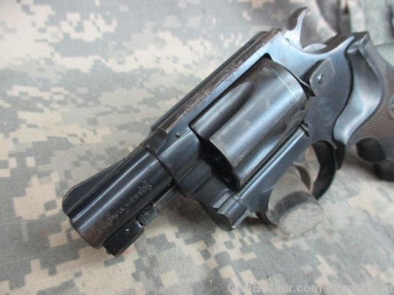 S&W pre-Model 36 flat latch in 38 Spl made 1950-69-img-1