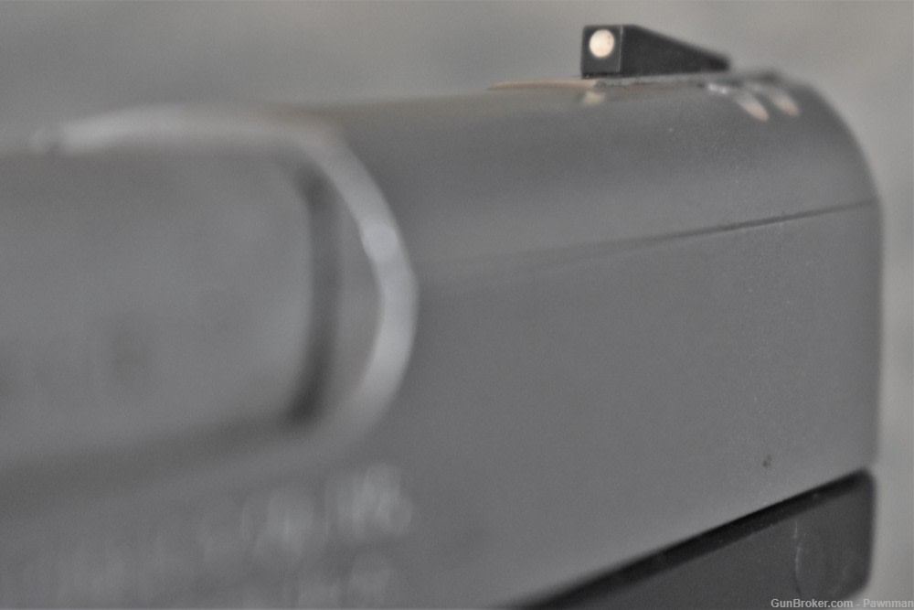 Ruger P95 DC in 9mm made 1996 - 10-round mags-img-7