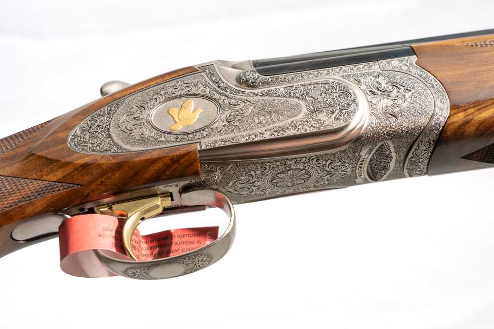 Caesar Guerini Invictus V Sporting Gold Specialist 12 GA 34 IN Adj Stock-img-7