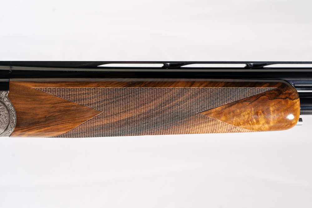 Caesar Guerini Invictus V Sporting Gold Specialist 12 GA 34 IN Adj Stock-img-5