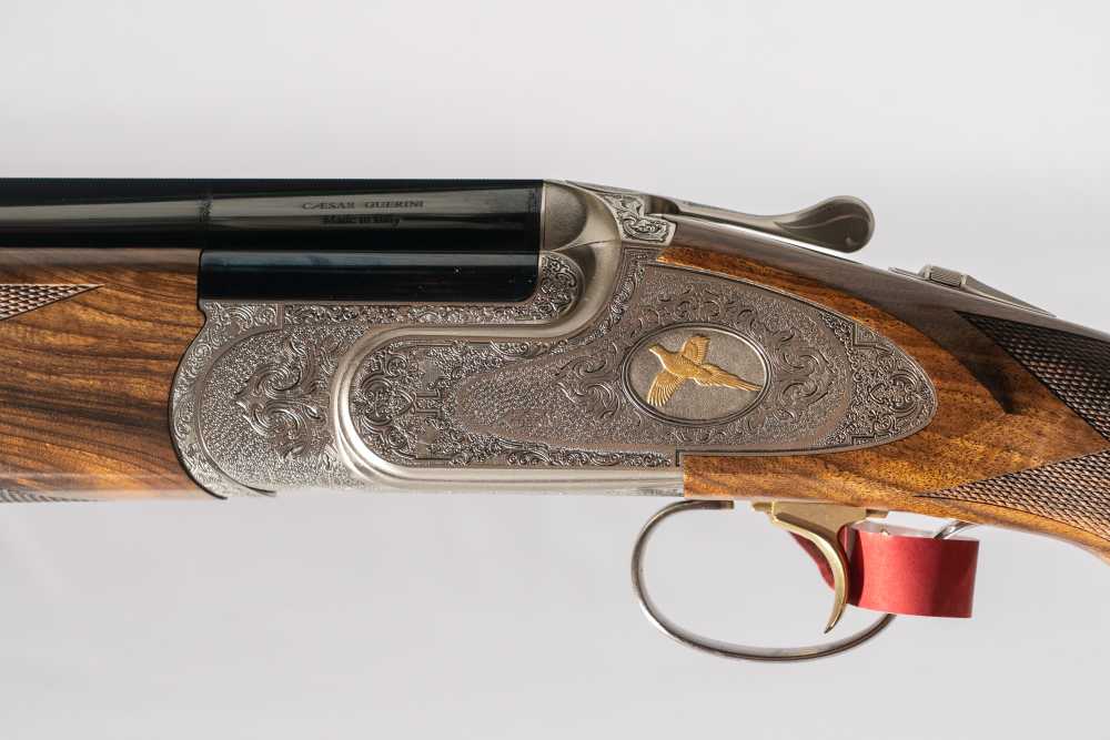 Caesar Guerini Invictus V Sporting Gold Specialist 12 GA 34 IN Adj Stock-img-3