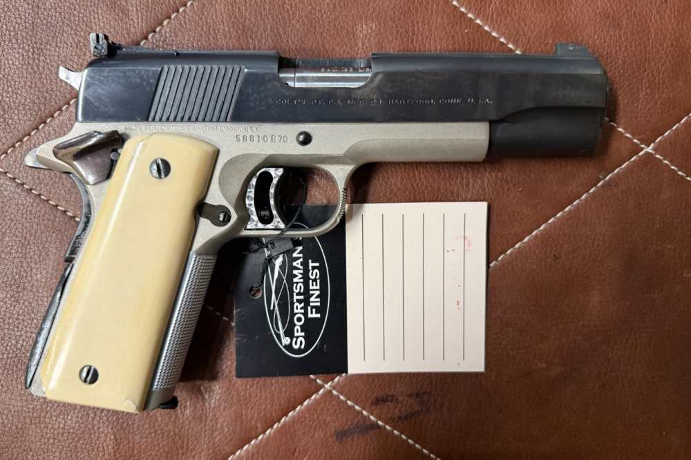 Colt 1911 w/.22 Conversion Kit-img-0