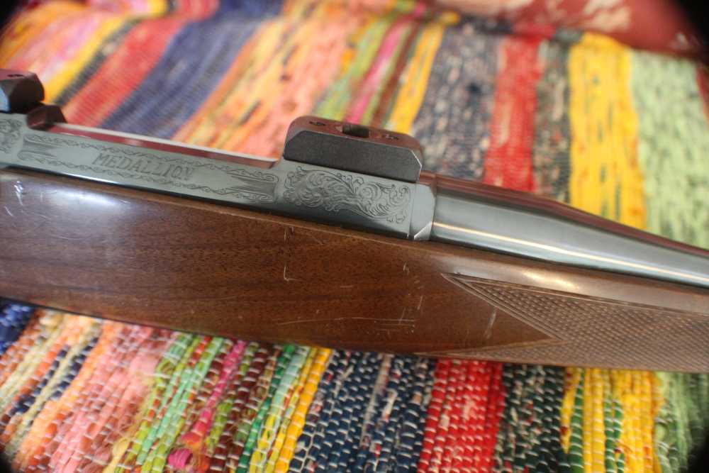 Browning A-Bolt Medallion 30-06 22" Bolt-Action Rifle Left Handed LH-img-42