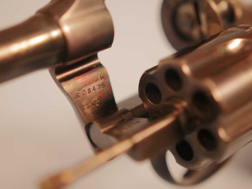 Colt Official Police 32-20 3.8" revolver in good shape, 1938 gun-img-12