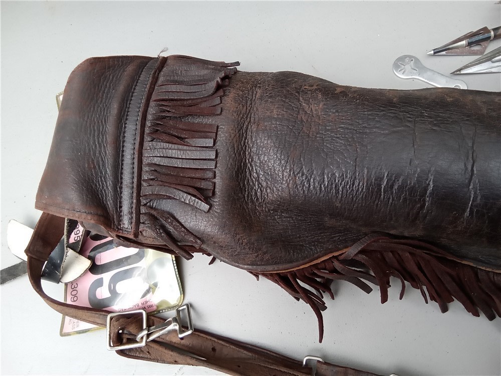Wing Chaparrel 43# wooden recurve bow, deerskin quiver, 24 hunting arrows-img-33