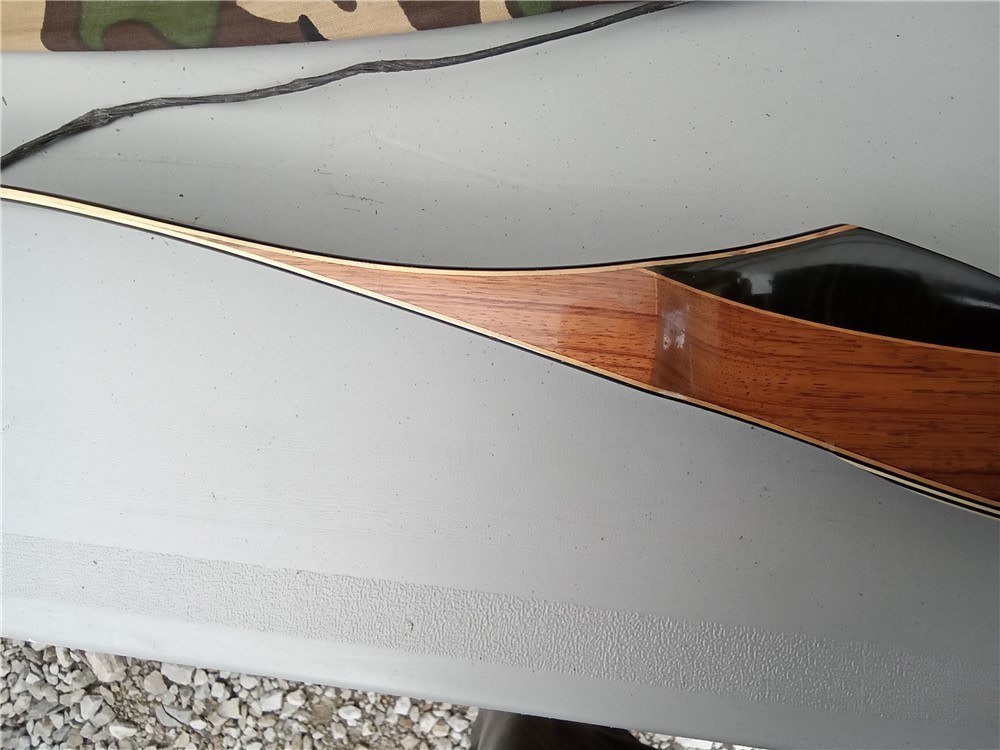 Wing Chaparrel 43# wooden recurve bow, deerskin quiver, 24 hunting arrows-img-9