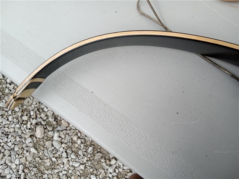 Wing Chaparrel 43# wooden recurve bow, deerskin quiver, 24 hunting arrows-img-22