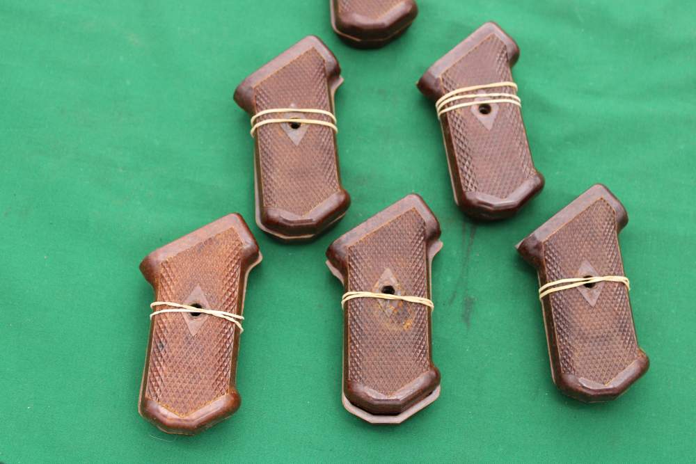 Russian Type 1 bakelite two-piece grips-img-0