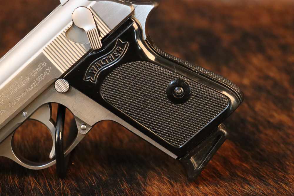 Walther PPK .380 ACP Semi Auto Pistol-img-3