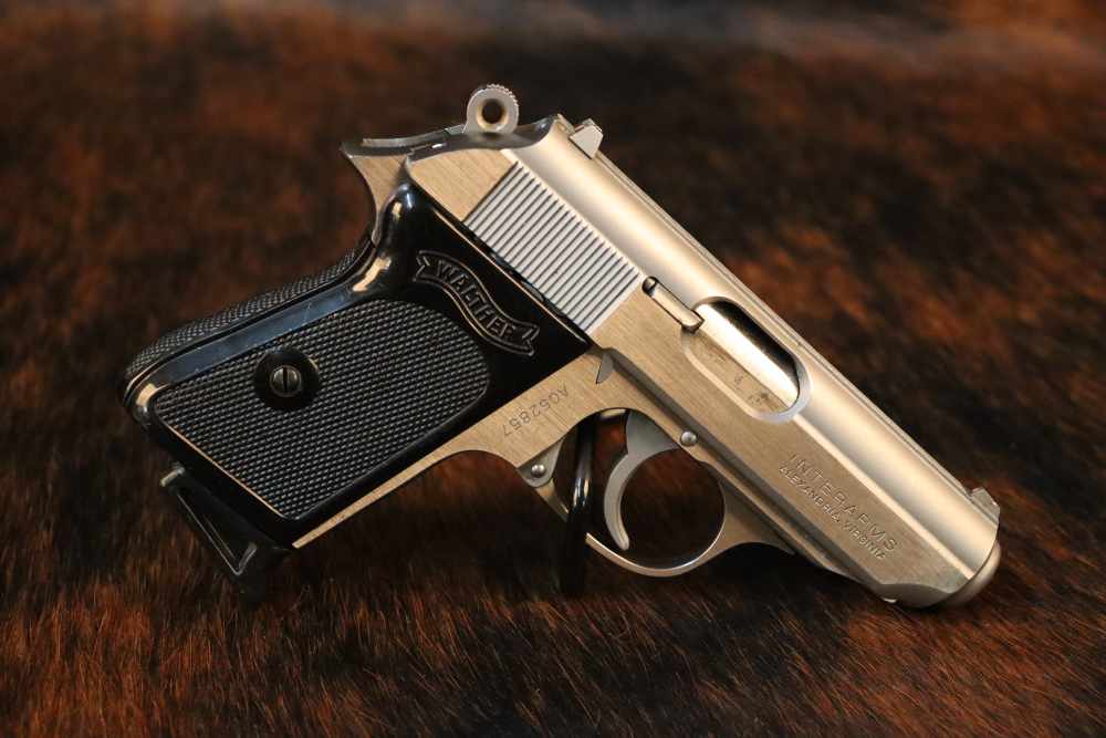 Walther PPK .380 ACP Semi Auto Pistol-img-4