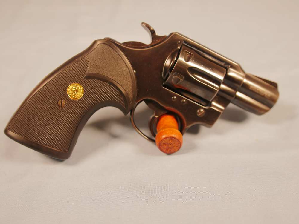 Used Colt Lawman Mk III 357 Mag Revolver 2", great condition-img-1