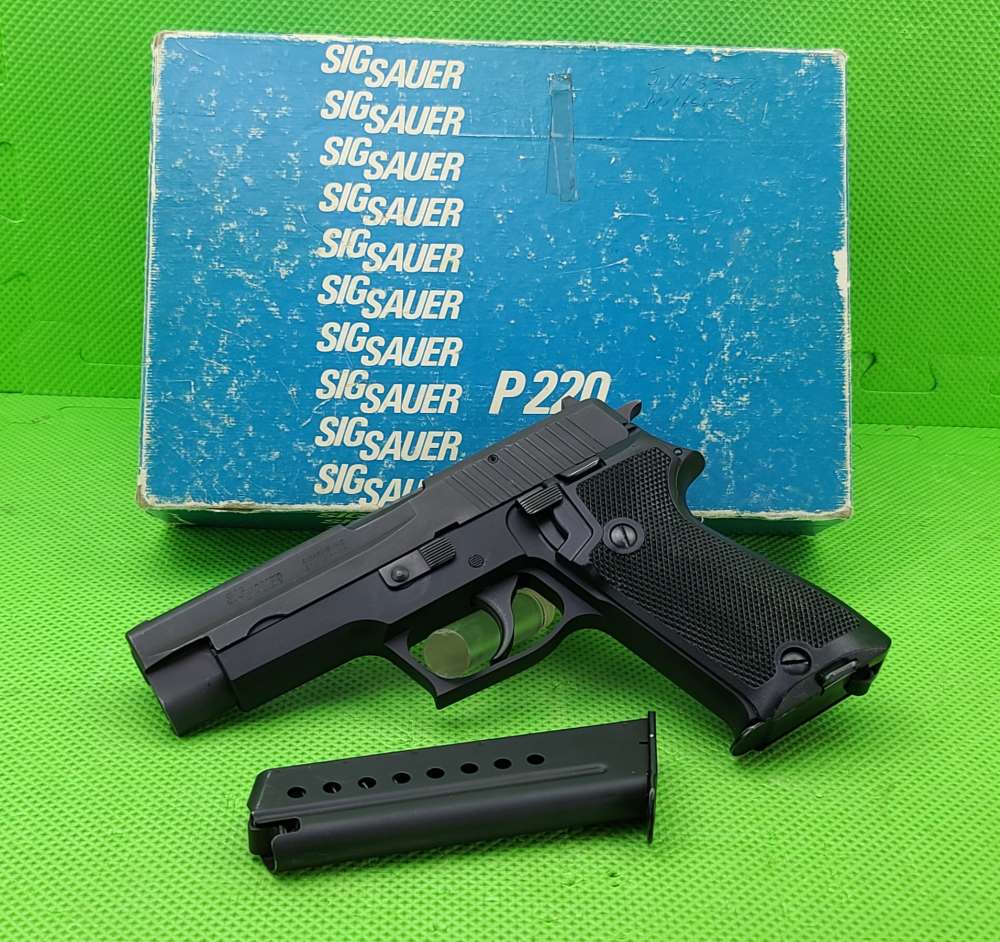 SIG SAUER P220 * 9MM * MADE IN WEST GERMANY * BORN 1982 ORIGINAL BLUE BOX-img-0