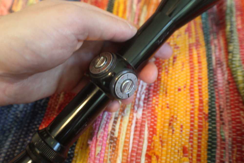 Leupold Gloss 3-9x40 Rifle scope. Pre vari-x labeling. Duplex. AO-img-13