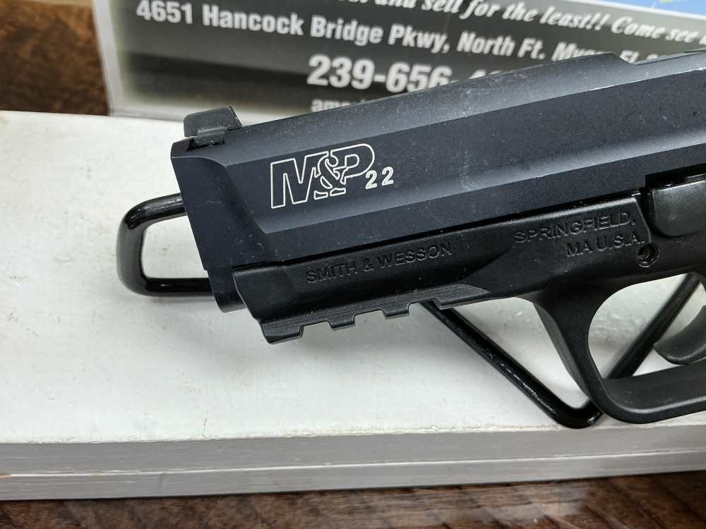SMITH AND WESSON M&P 22 FULL SIZE .22 LR PISTOL BOX 2 MAGS LAYAWAY AVAIL-img-1