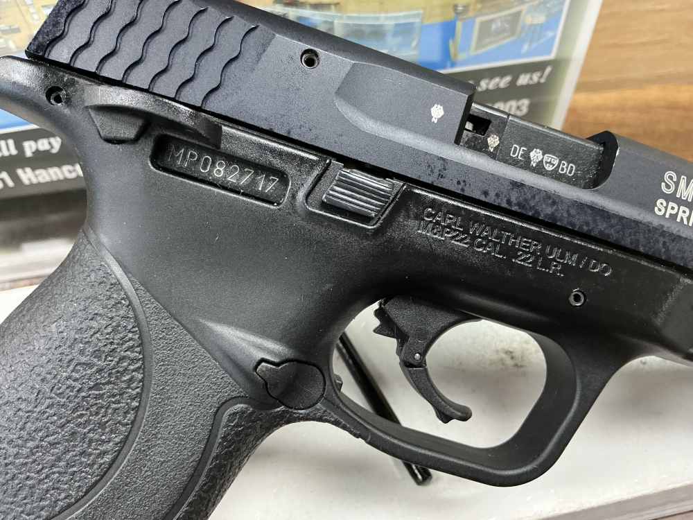 SMITH AND WESSON M&P 22 FULL SIZE .22 LR PISTOL BOX 2 MAGS LAYAWAY AVAIL-img-11