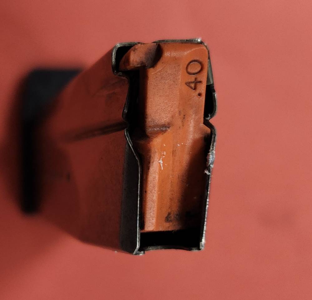 S&W 40V 14 ROUND MAGAZINE-img-2