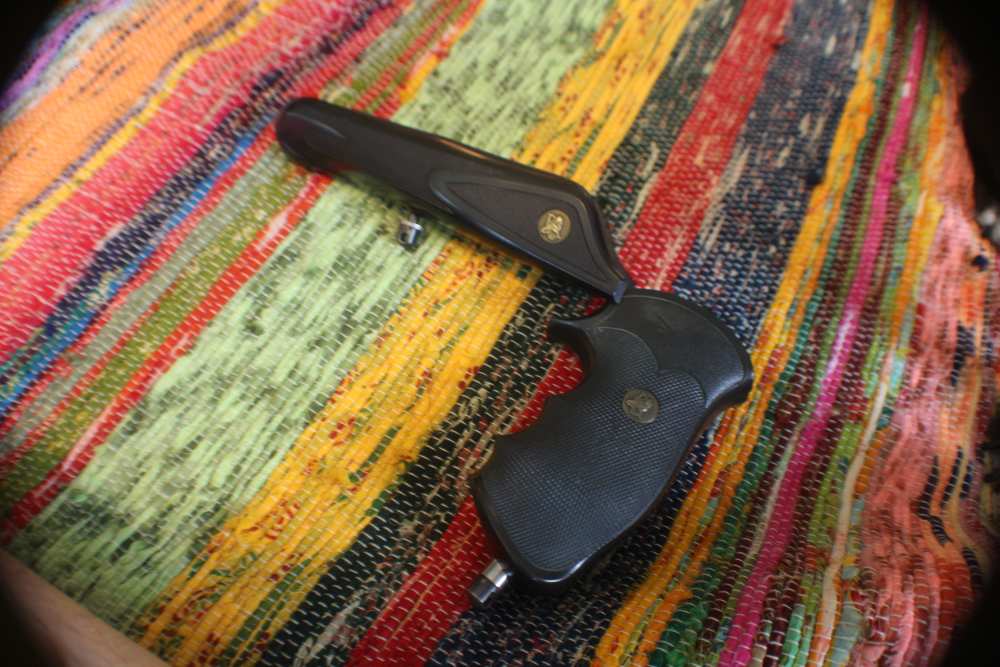 Thompson Center G1 Contender Pachmayer grip set. Sling Swivels -img-2