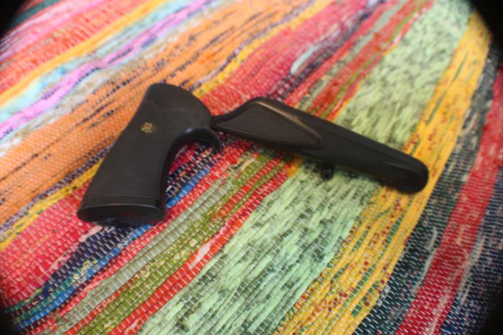 Thompson Center G1 Contender Pachmayer grip set.-img-1