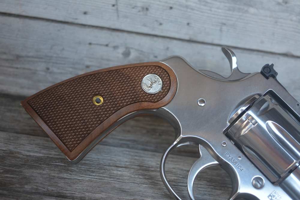 Colt Python 2.5" Brl Walnut Grips Semi-Bright Stainless /EZ PAY $124-img-1