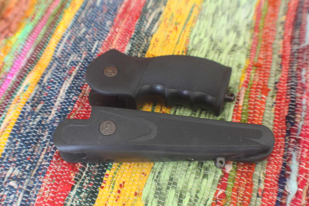  Thompson Center Encore/Prohunter Pachmayer grip set.-img-1