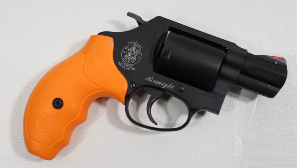 SMITH & WESSON MODEL 360 SURVIVAL KIT W/ S&W .357 REVOLVER-img-6