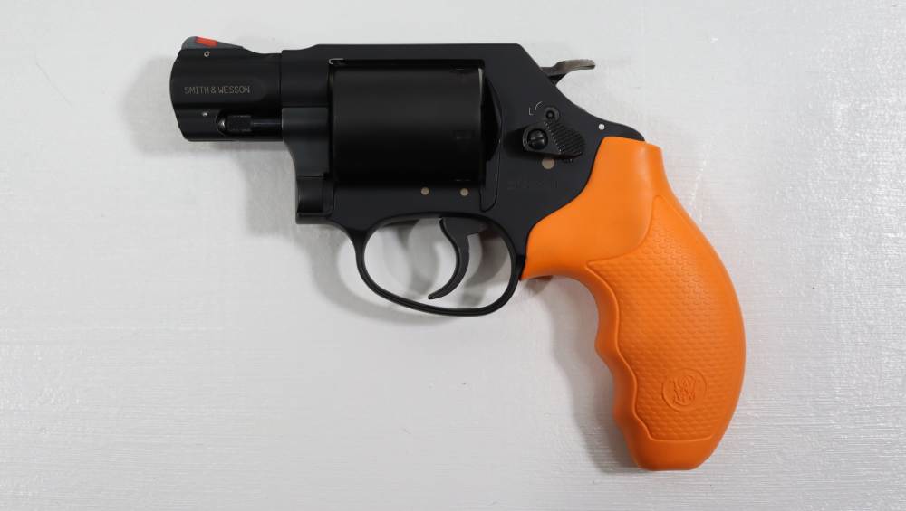 SMITH & WESSON MODEL 360 SURVIVAL KIT W/ S&W .357 REVOLVER-img-9